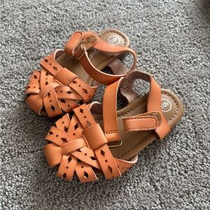 Cat and jack 6 Kids Sandals